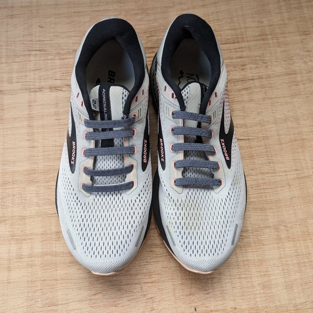 Brooks Adrenaline GTS 22